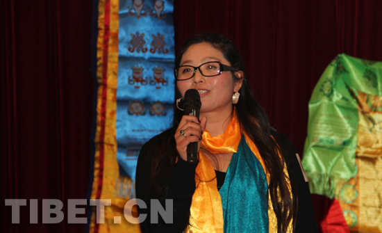 在珠穆吉的身上,展示着一位藏族女子的坚韧与达观。 在珠穆吉的身上,展示着一位藏族女子的坚韧与达观。